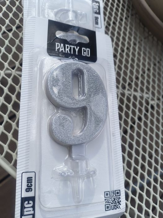 Świeczka urodzinowa na tort