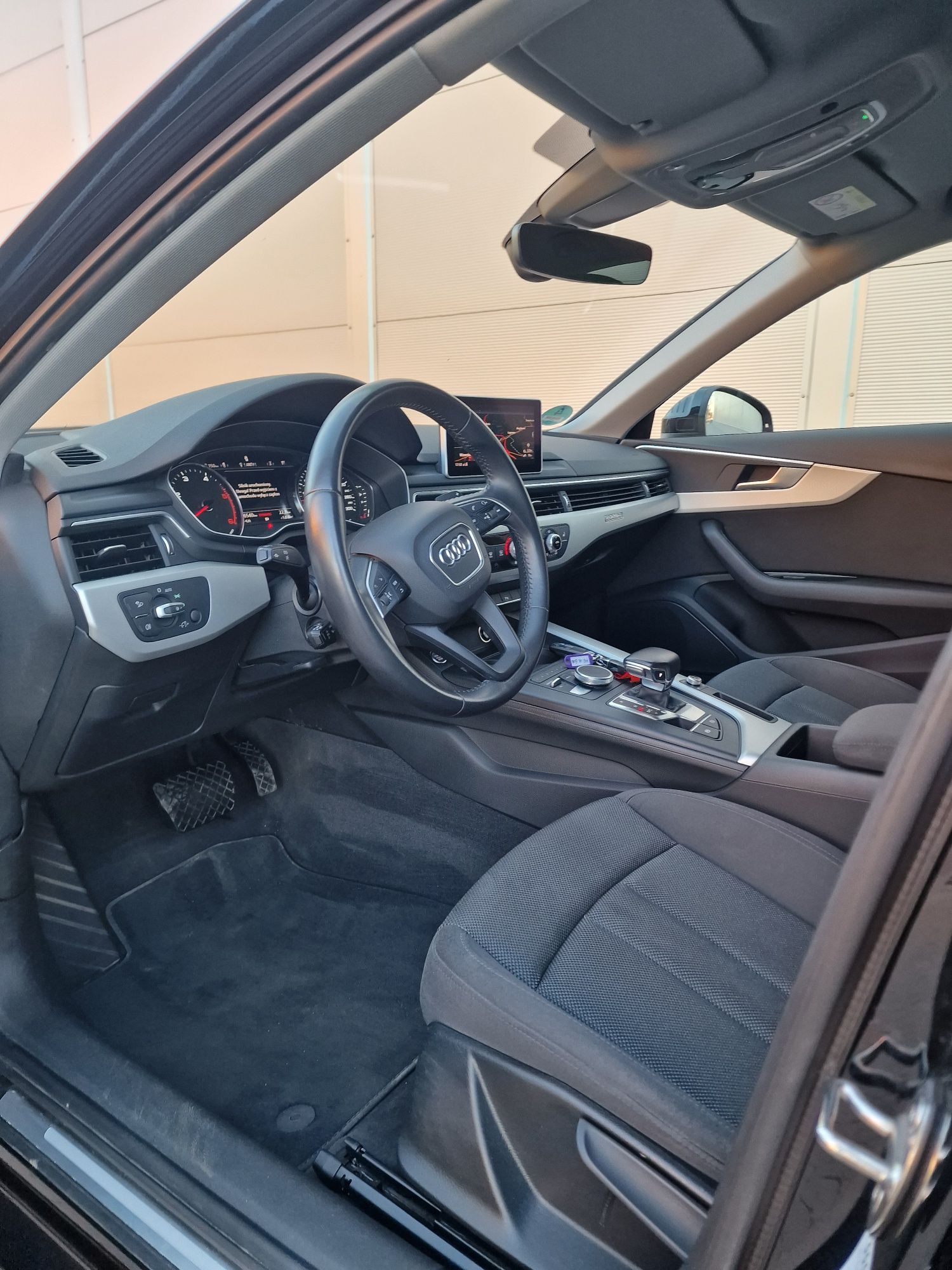 Audi A4 B9 Avant 2,0TDI 2018r Quattro FV Vat23%