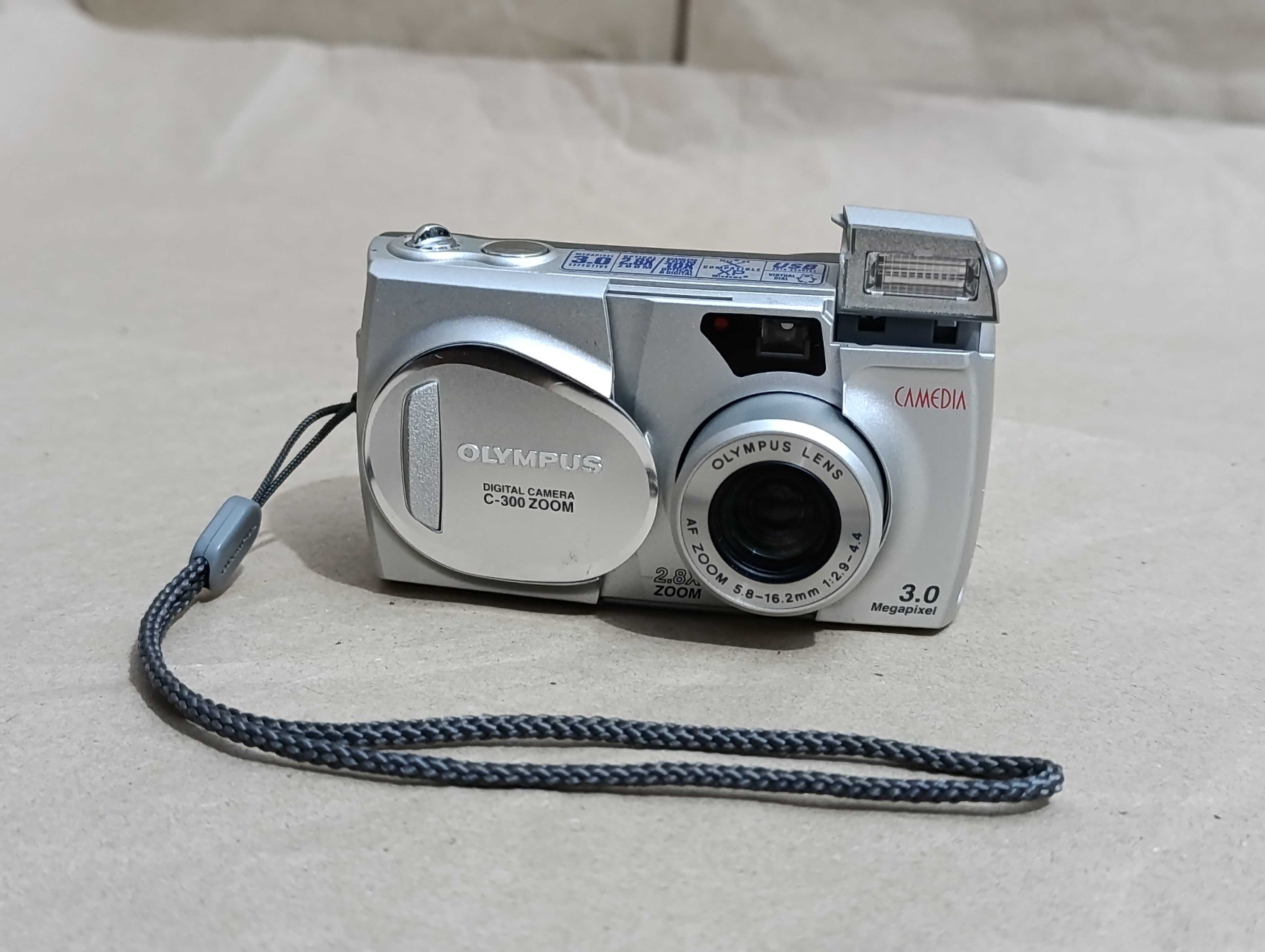 Фотоаппарат Olympus Camedia C-300 Zoom 3-мегапиксельная камера