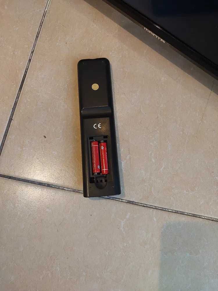 (627/24) Manta LED 4004 40 cali