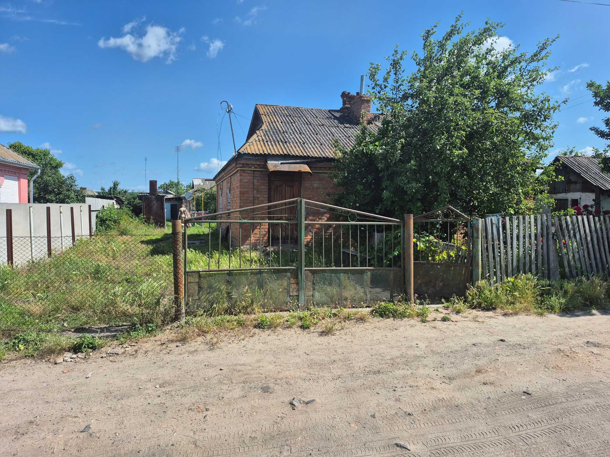 будинок з всіма комунікаціями