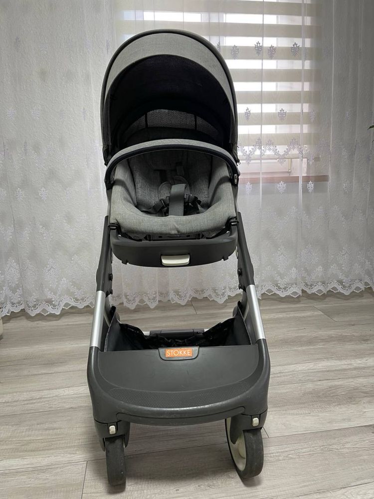 Дитяча каляска STOKKE