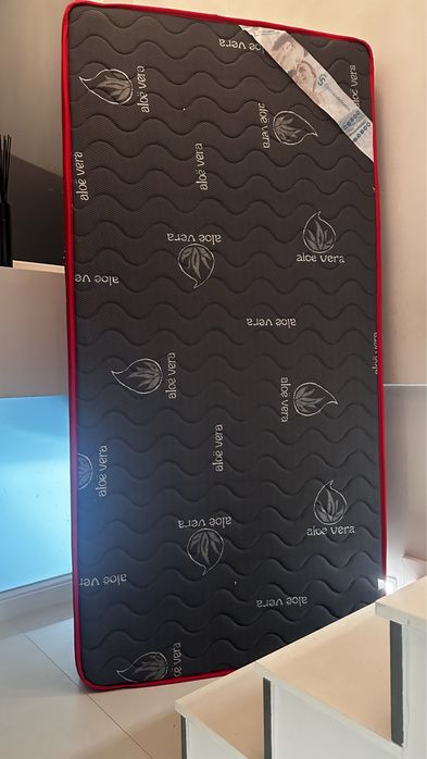 Colchão aloe vera novo .