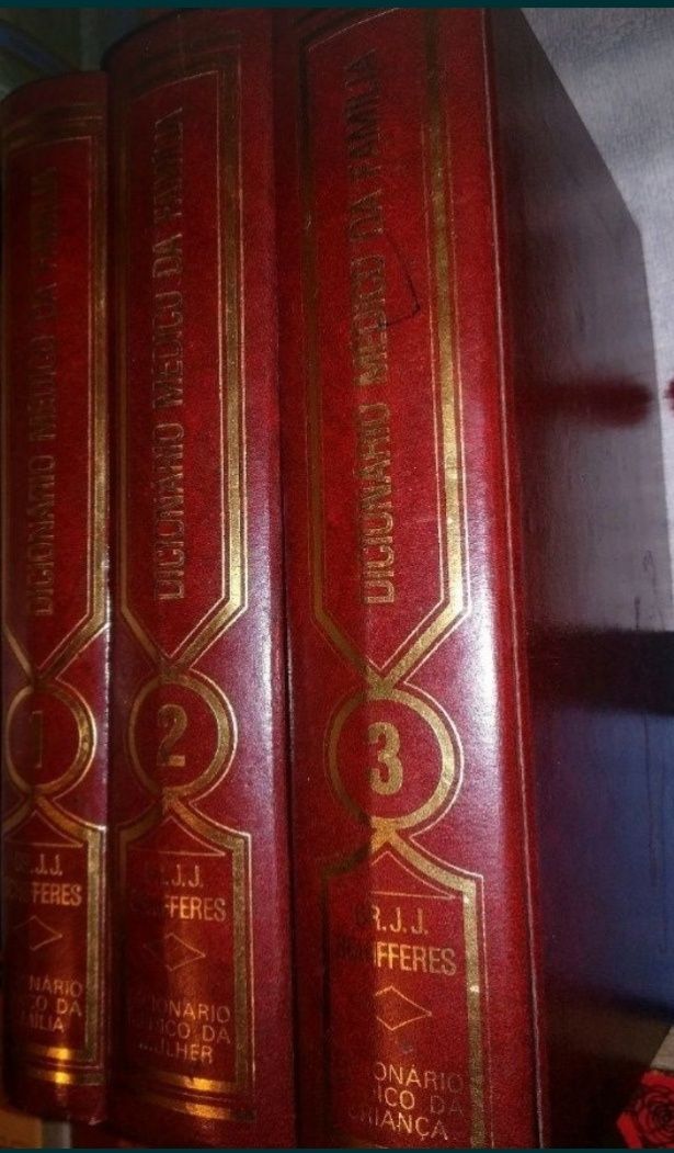 Dicionário Médico da Família ( 3 Volumes)