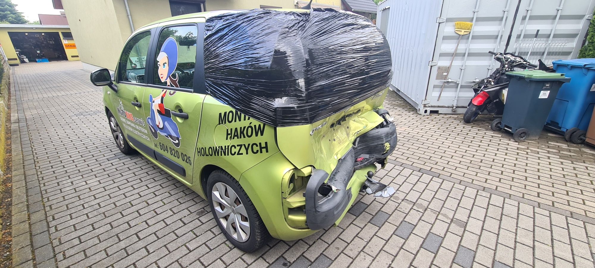 Citroen c3 picasso po kolizji jeździ