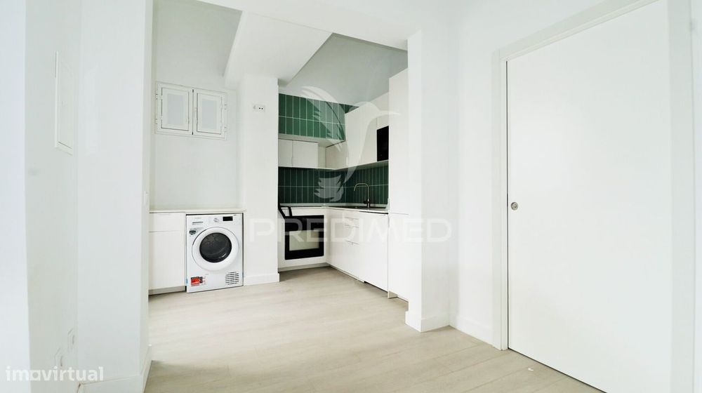 Moradia Remodelada C/ 2 Apartamentos Na Baixa Da Cidade De Olhão