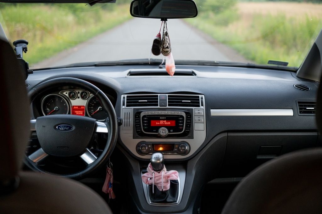 Ford C-MAX wersja  S-line  1.8 benzyna + gaz