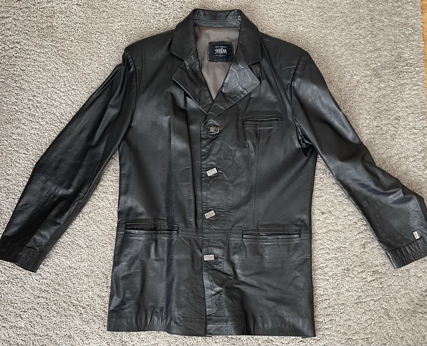 Blusão em Pele Strena
