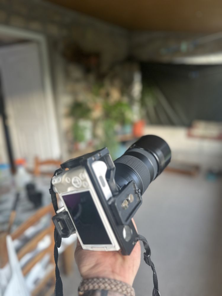 Canon M50 + 3 Lentes EF + Speedbooster Viltrox + Case