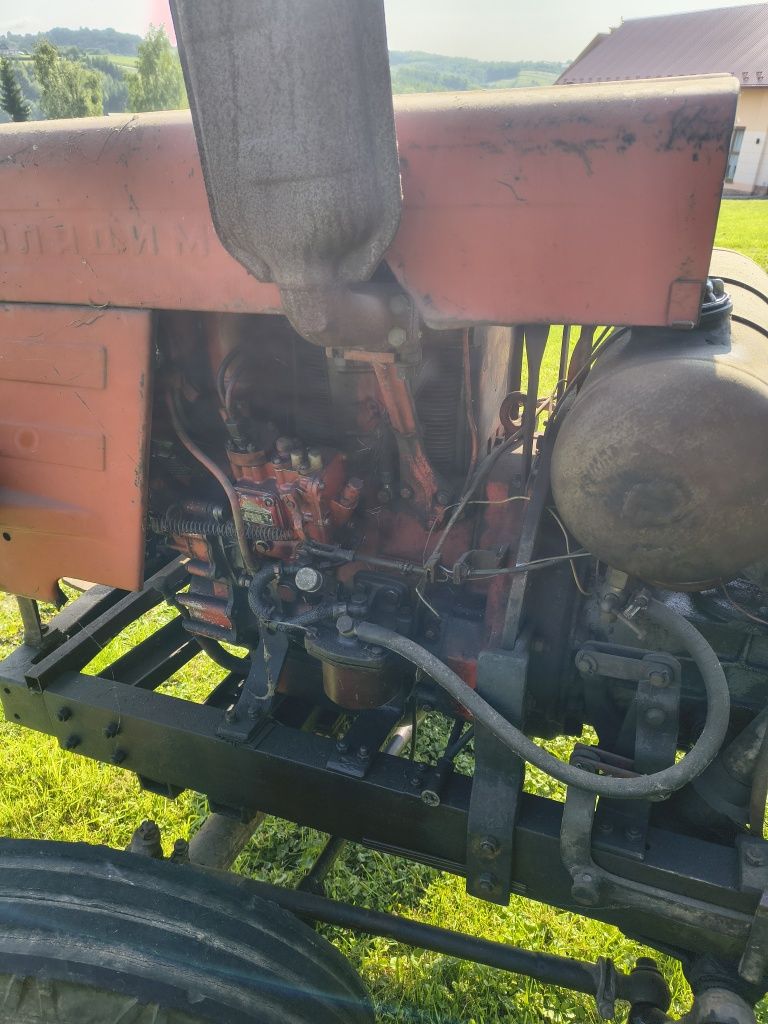 Sprzedam traktor sam