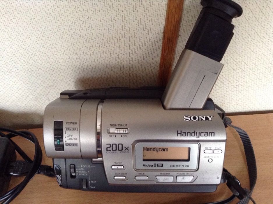 Кассетная видеокамера Sony