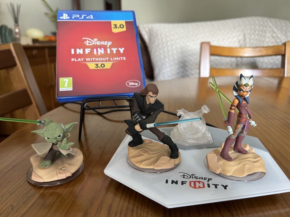 Disney Infinity 3.0 Star Wars - Starter Pack PS4 + Yoda Figure