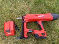 Osadzak akumulatorowy HILTI BX 3 + akumulator