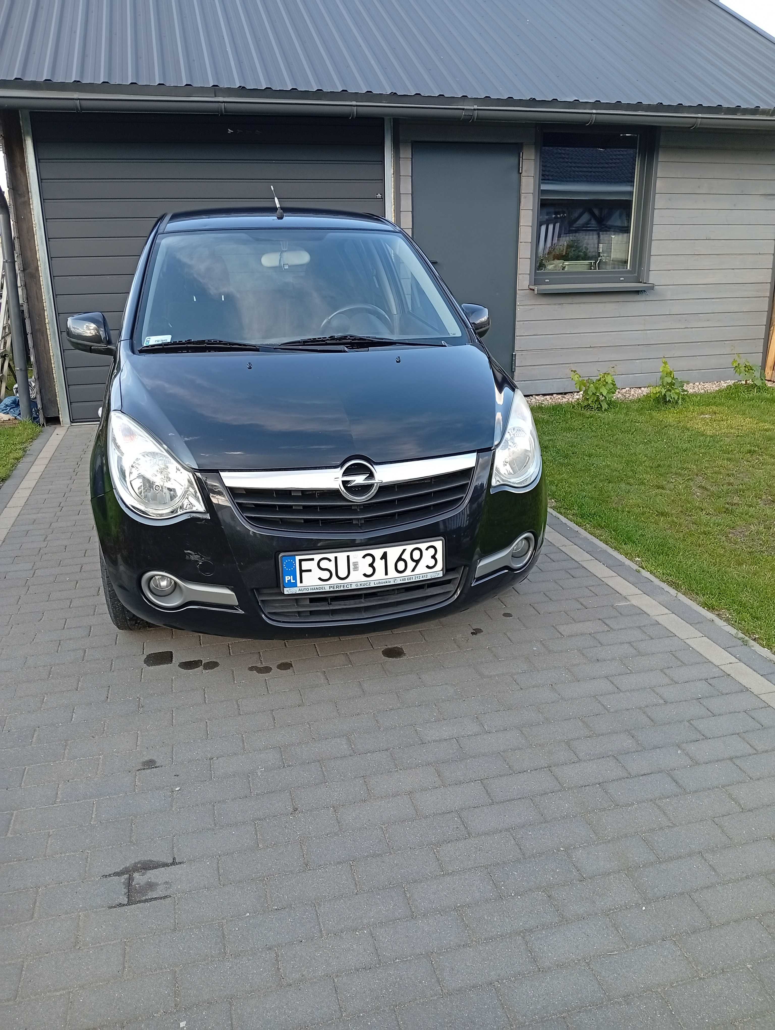 Opel Agila 2008 rok.