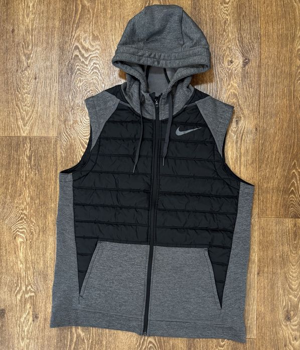 Жилетка от Nike