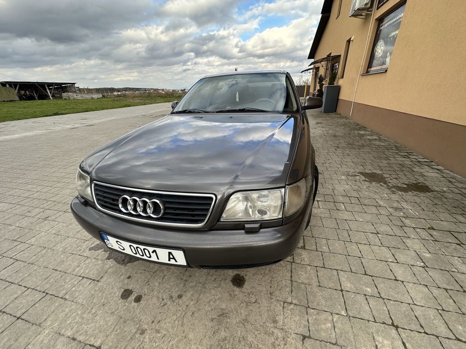 Продам ауді в хорошому стані