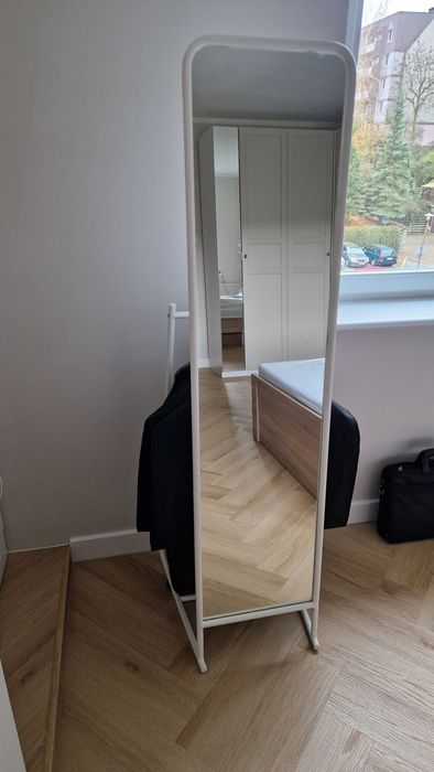 Stojące lustro Knapper Ikea białe