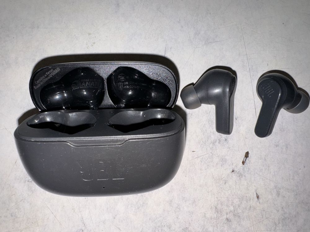 Продам наушники JBL безпроводные сенсорные