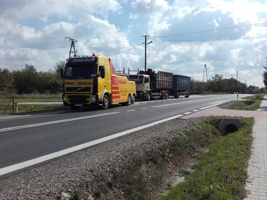 Ceny od 2 zl za km Transport maszyn laweta pomoc drogowa świętokrzyski