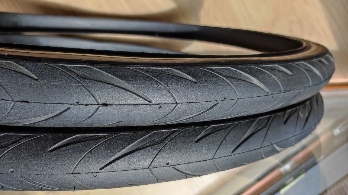 Opony rowerowe Schwalbe Marathon Supreme 42-622, 700x40C 28" nowe 2szt