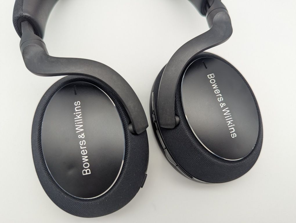 Bowers & Wilkins PX7