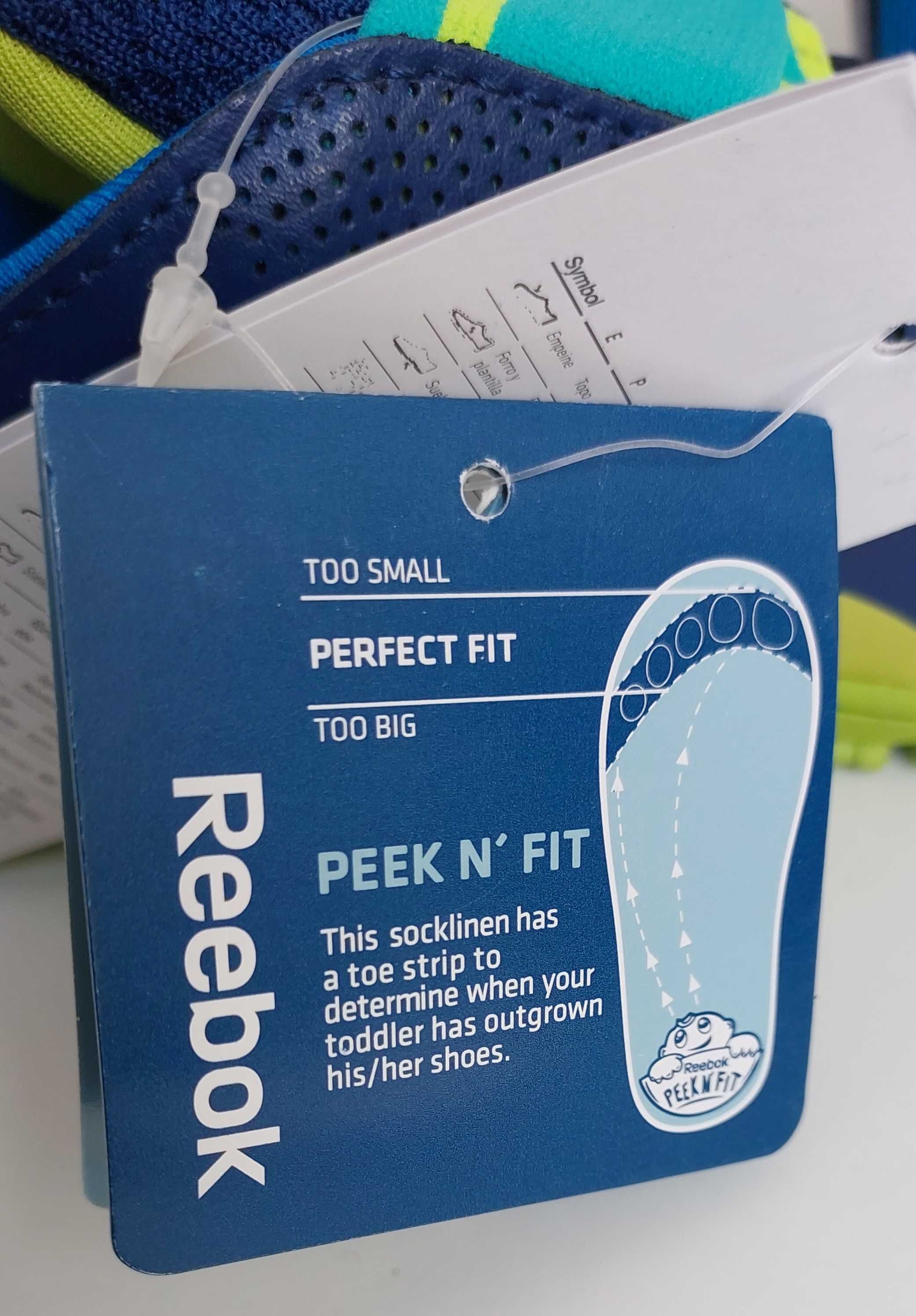 Lekkie buty dziecięce na rzepy REEBOK Versa Flex Peek  N' Fit, R. 25,5
