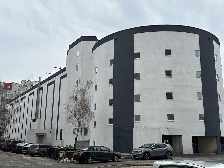 Продам гараж р-н Центр Вул Грушевського - Тобілевича