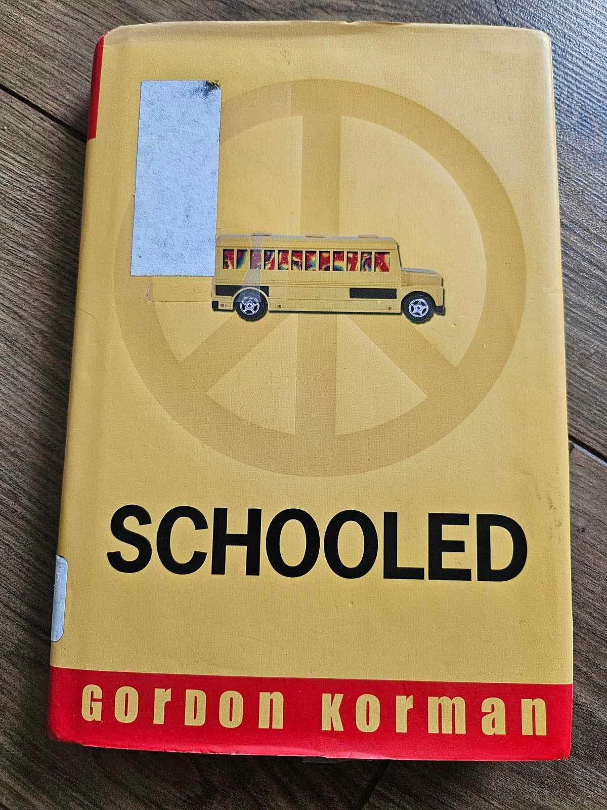 Schooled Gordon Korman книга англ.мова book