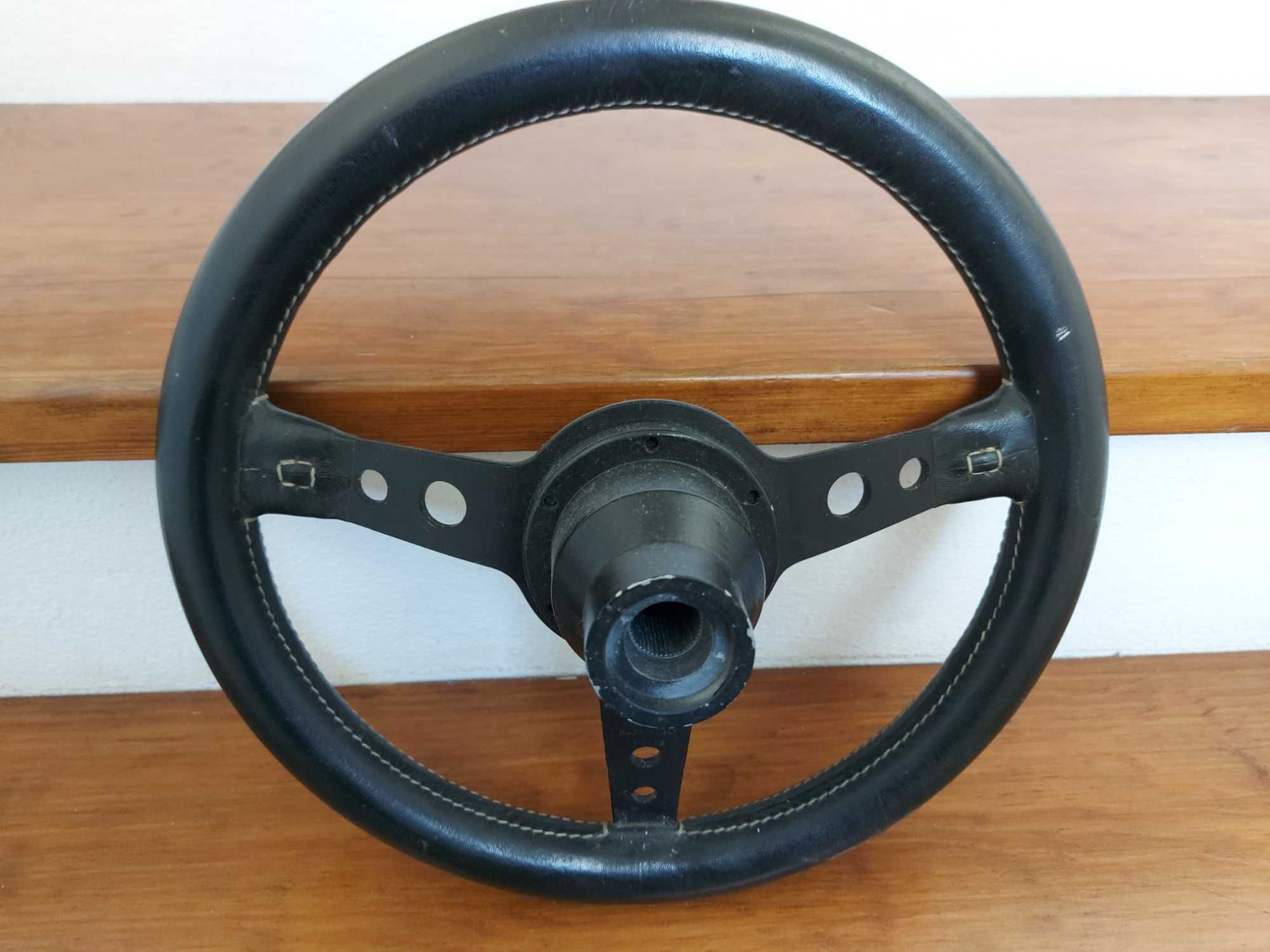 Volante momo prototipo para mini mk2 mk3