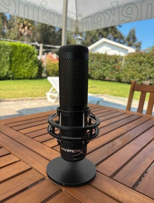 Microfone Hyperx Quadcast S, como NOVO, pouco uso