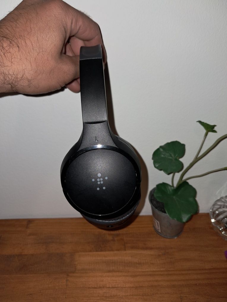 Headphones belkin Bluetooth