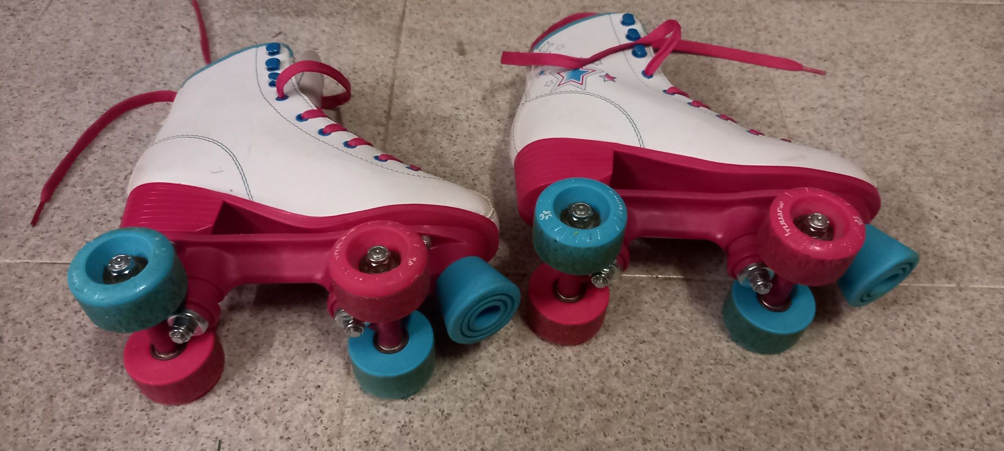 Patins com pouco uso