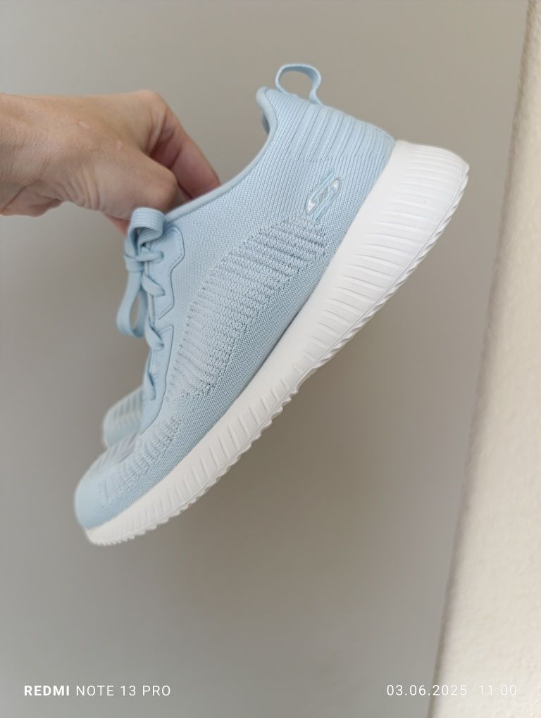 Жіночі кросівки Sketchers