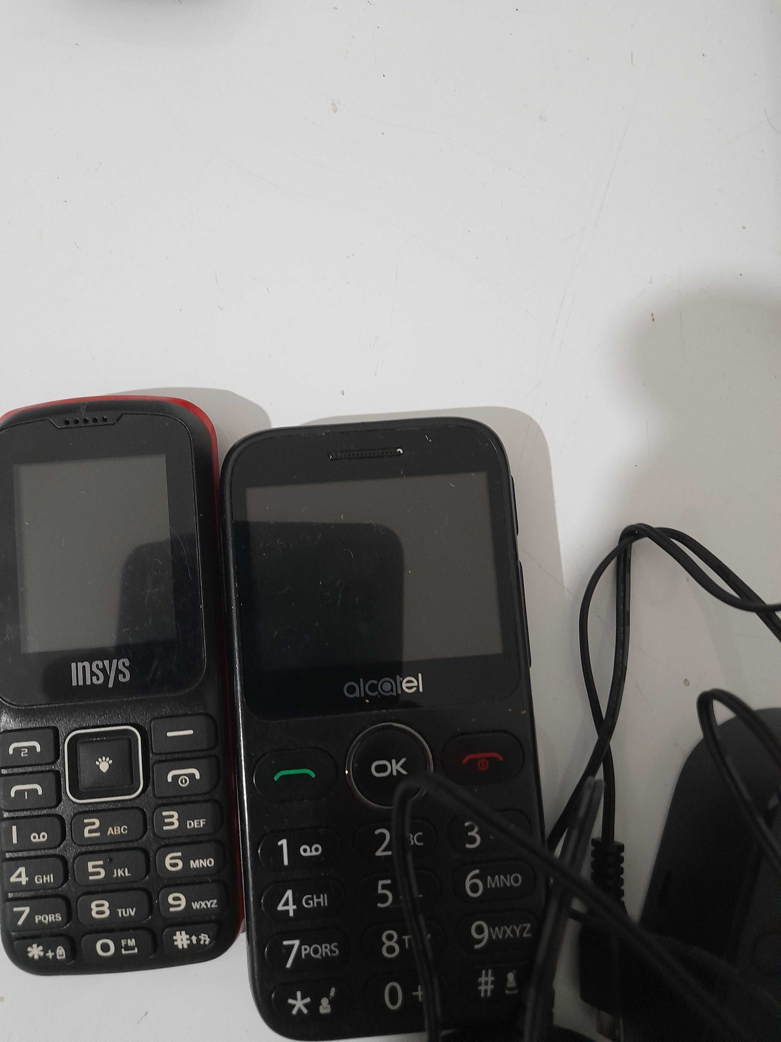 Telemóveis Usados (dois deles a funcionar)