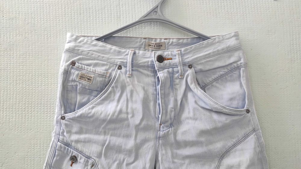 Шорти джинсові Jack & Jones 

розмір: M