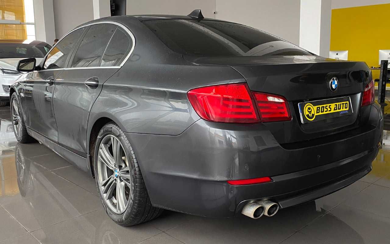 BMW 528 2010 року