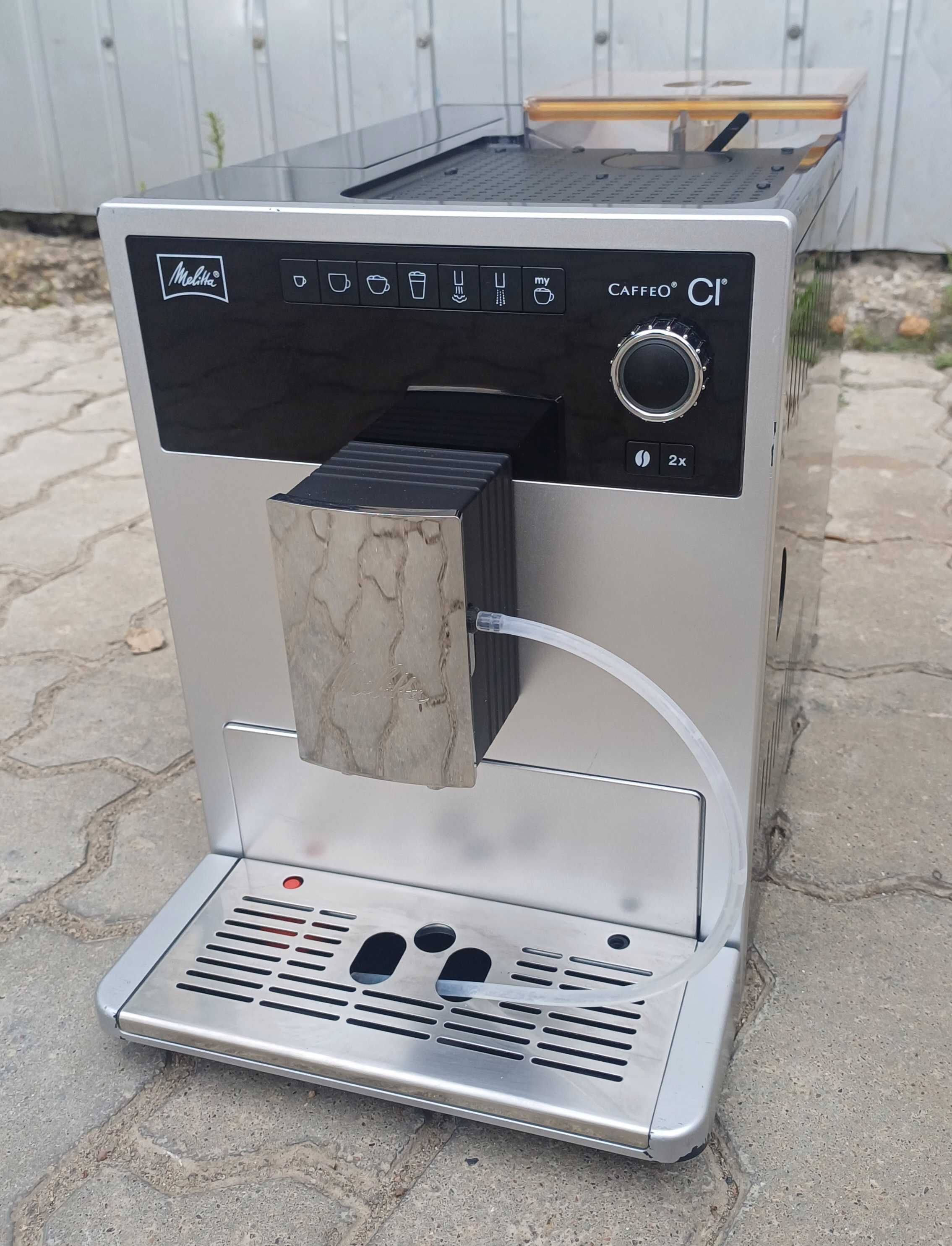 Б/у кофемашина кофеварка Мелита Melitta Caffeo CI серебристая