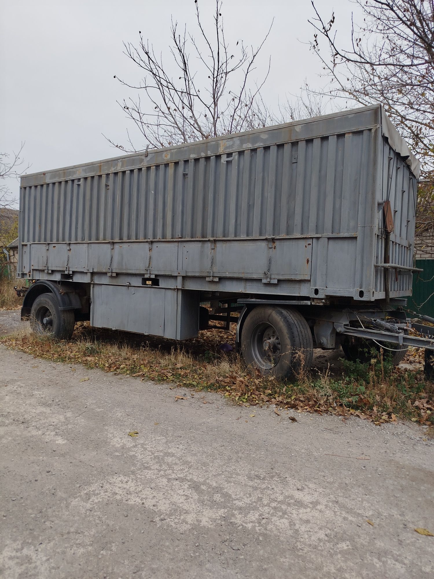 Причіп зерновоз Krone BDF