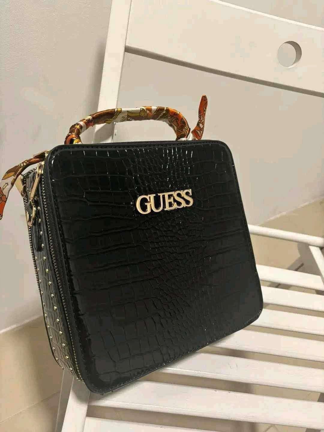 GUESS czarna damska nowa torebka guess