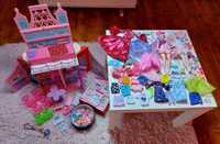 Barbie i akcesoria dla kolekcjonera lub dziewczynki