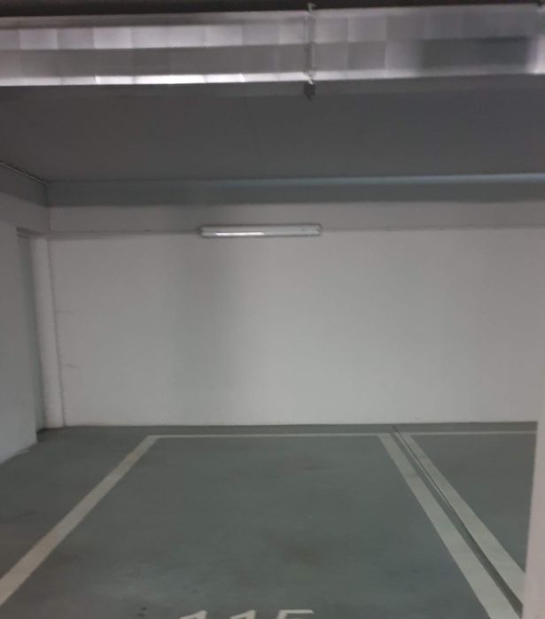 Miejsce postojowe w garażu podziemnym