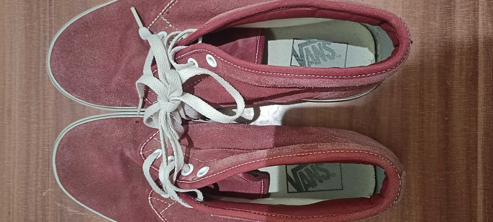 Buty Vans Chukka Low męskie 43 / US 9.5 czerwone zamszowe sneakersy