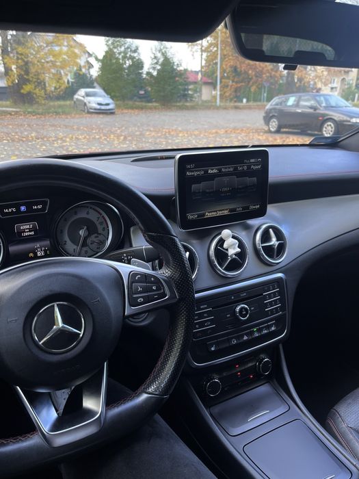 Mercedes CLA 200