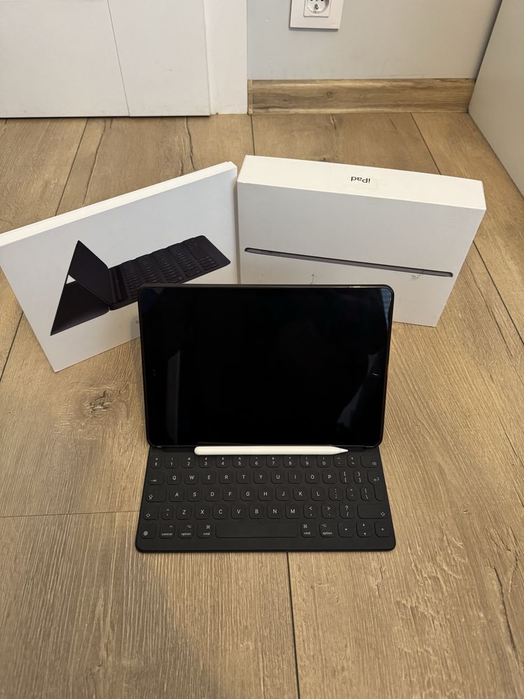 iPad 9 gen 10.2 WiFi magic keyboard rysik