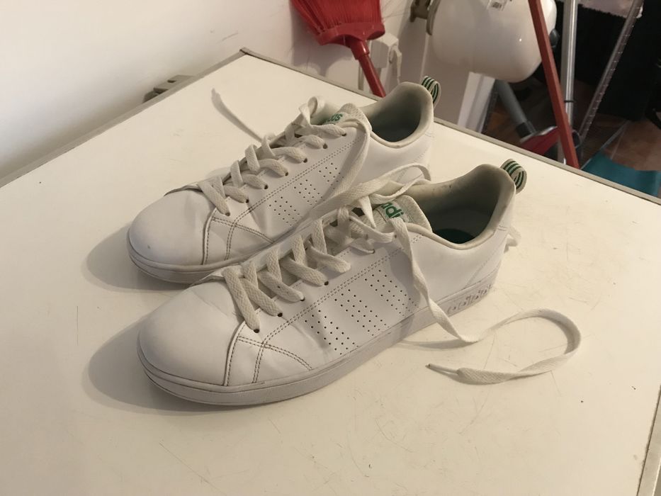 Ténis Adidas brancas 43/44
