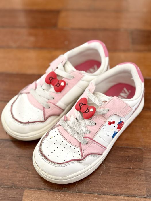 Sapatilhas Hello Kitty tamanho 28