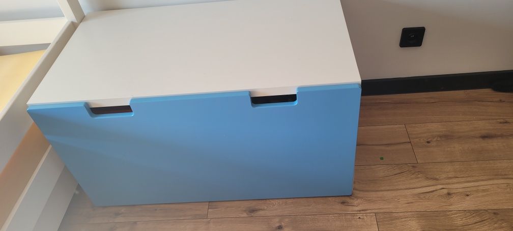 Meble dziecięce IKEA stuva białe niebieskie łóżko biurko mebelki