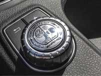 Emblema Mercedes Amg para o botão multimédia