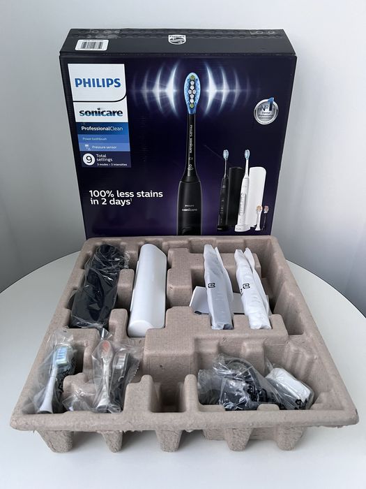 Набір зубних щіток PHILIPS Sonicare Series 6100 HX7513/70 HX7514/01