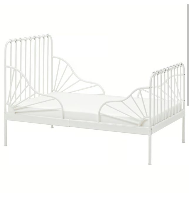 Łóżko Minnem Ikea rosnące z dzieckiem.